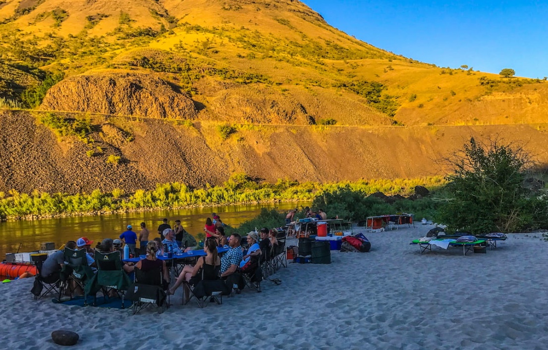 Group dinner on the lower salmon river