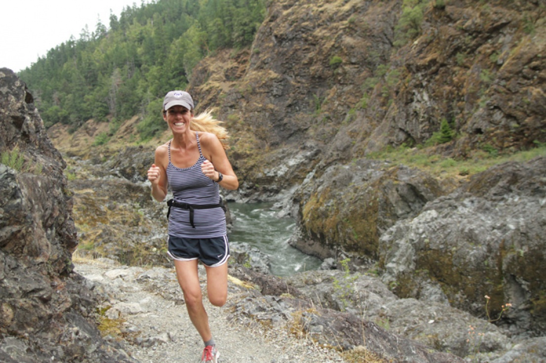 Running near Mule Creek Canyon on the Rogue River Trail